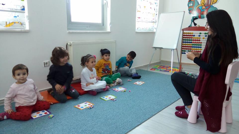 Kocatepe Koleji fotoğraf arşivinden sınıf yaşamı