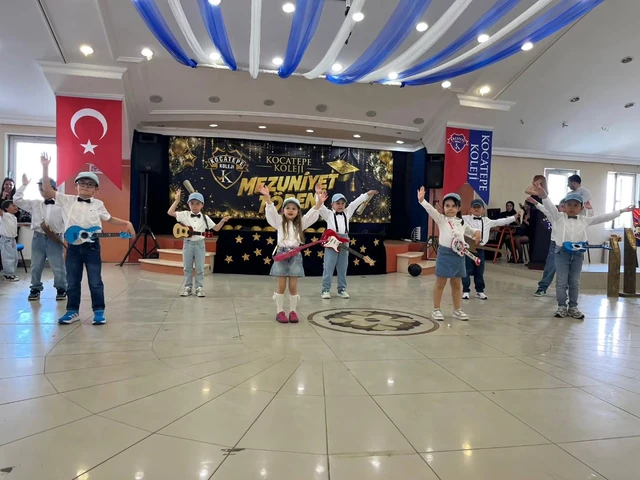 Sahnede birlikte